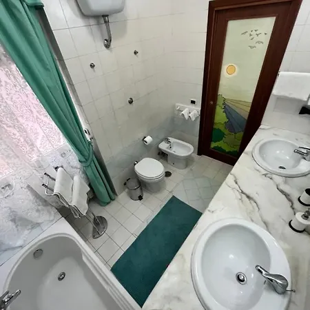 Regy فندق مبيت وإفطار نابولي