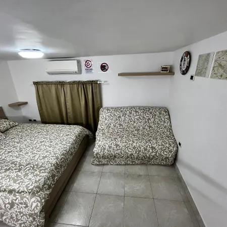 Bed & Breakfast Regy *