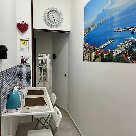 住宿加早餐酒店 Regy 那不勒斯